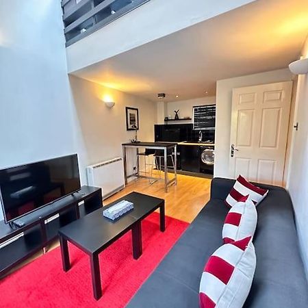 Kay Star Living Apartment Birmingham Bagian luar foto