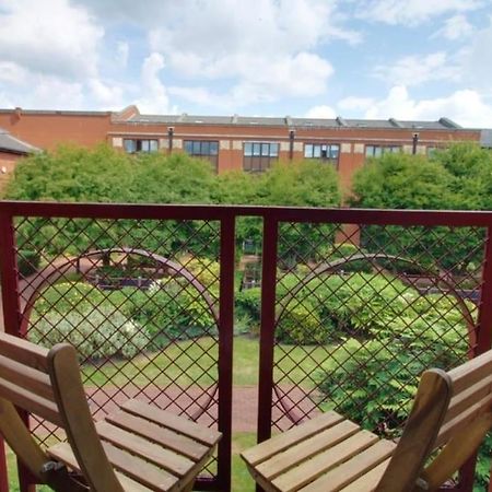 Kay Star Living Apartment Birmingham Bagian luar foto